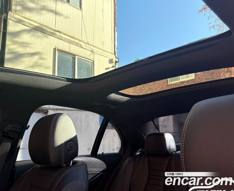 Mercedes-Benz E-Class 2023