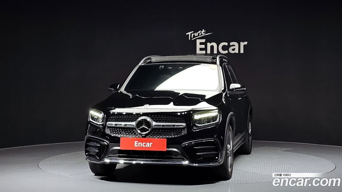 Mercedes-Benz GLB-Class 2024