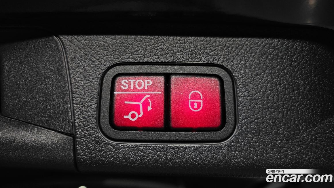 Mercedes-Benz GLB-Class 2024