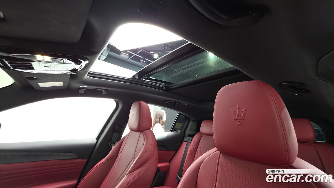 Maserati Grecale 2023