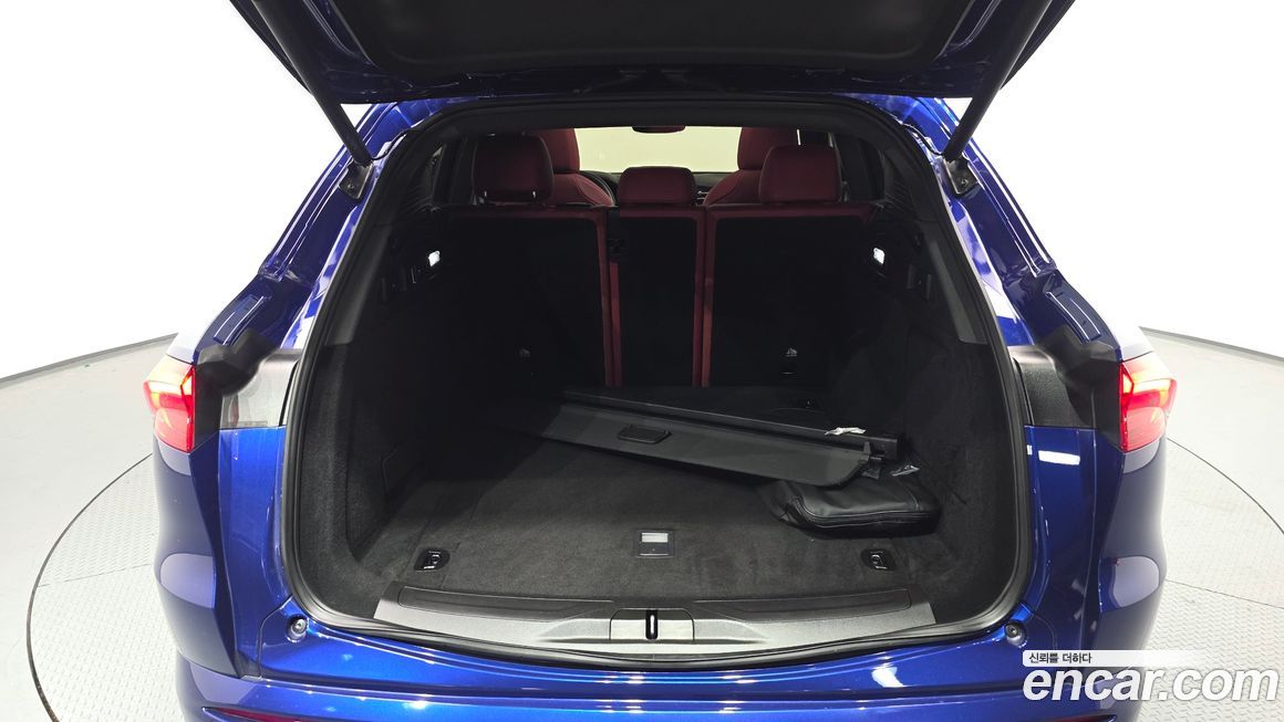 Maserati Grecale 2023