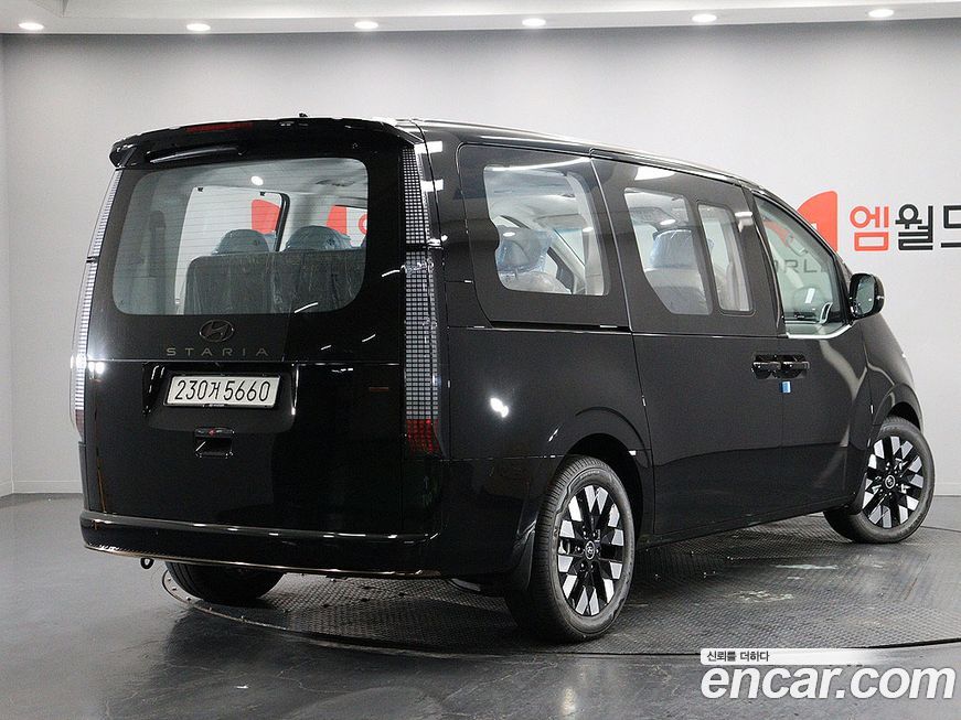 Hyundai Staria 2025