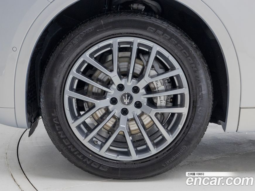 Maserati Grecale 2024