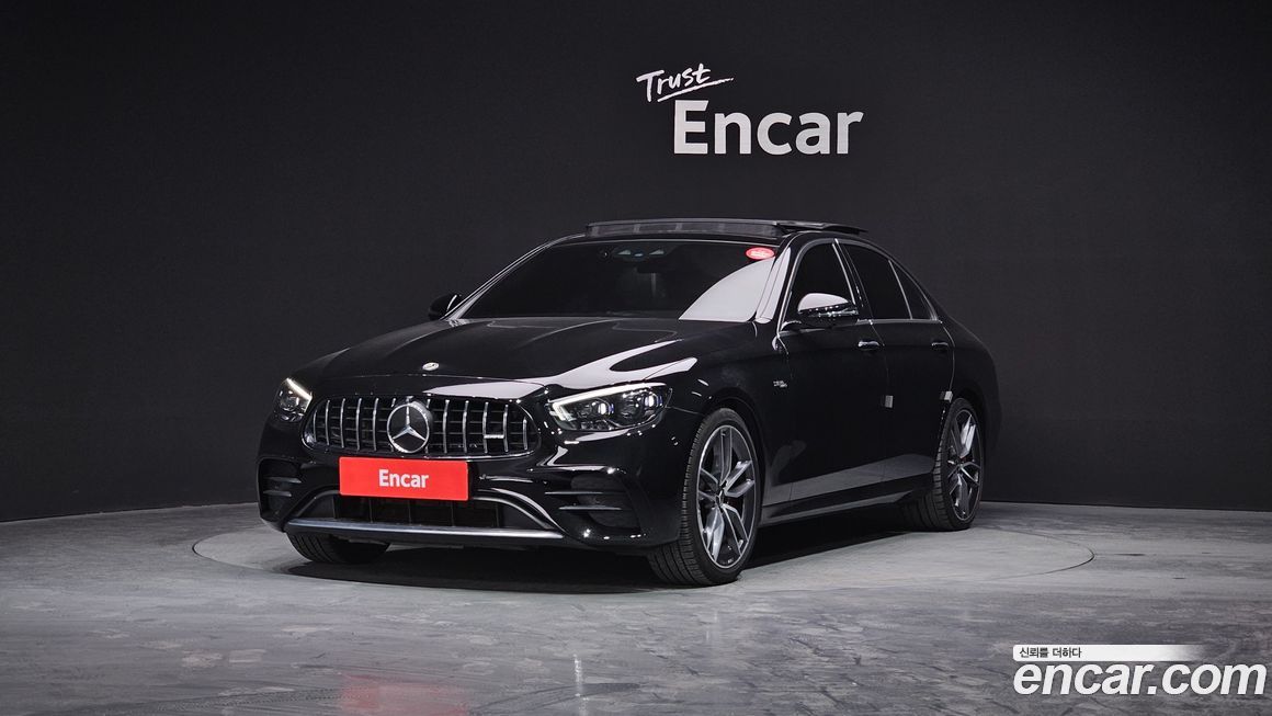 Mercedes-Benz E-Class 2022