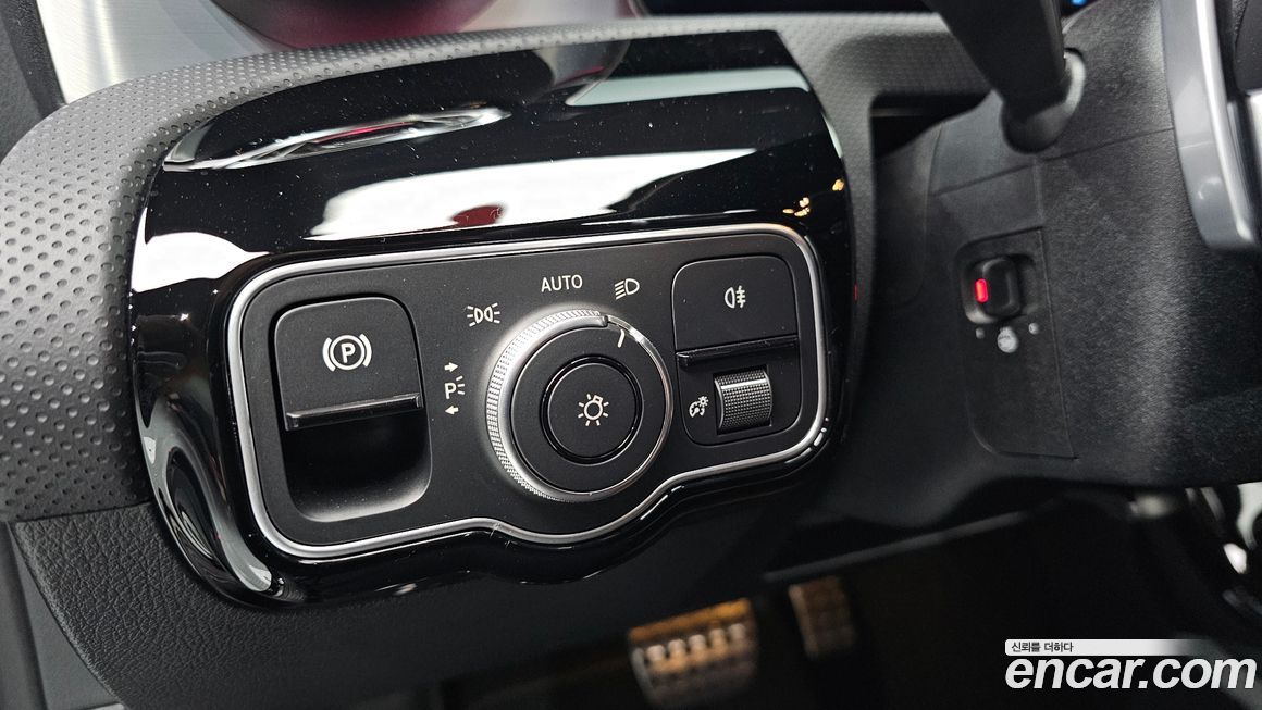 Mercedes-Benz CLA-Class 2025