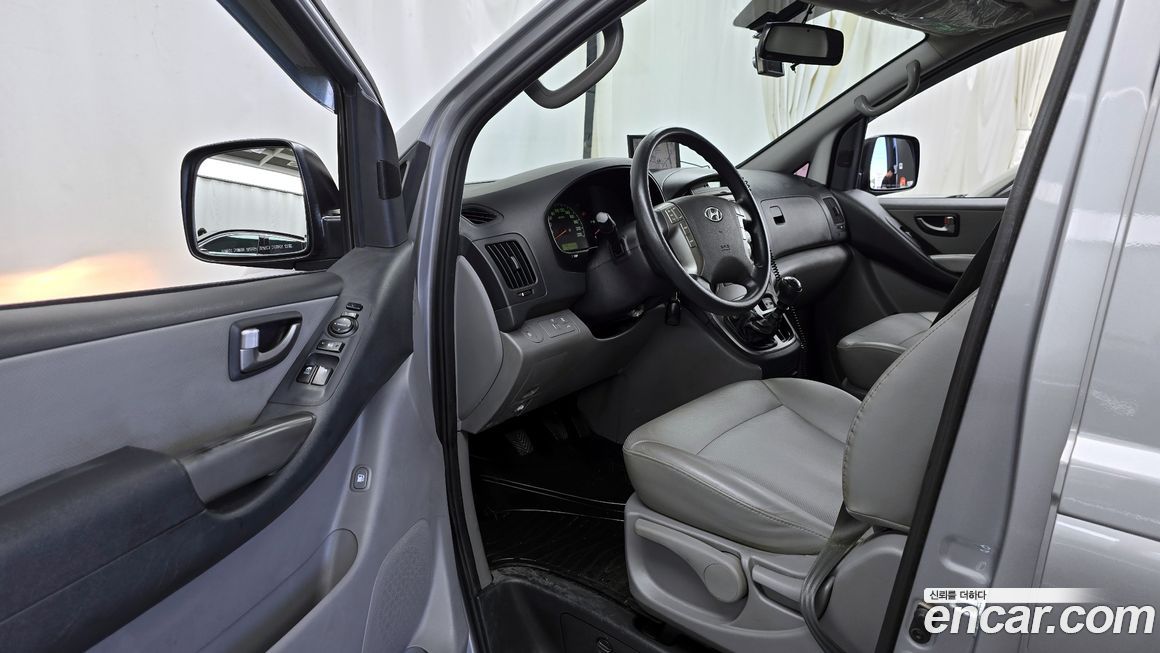 Hyundai Starex 2013