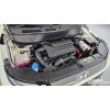 883698