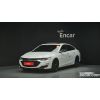 424300