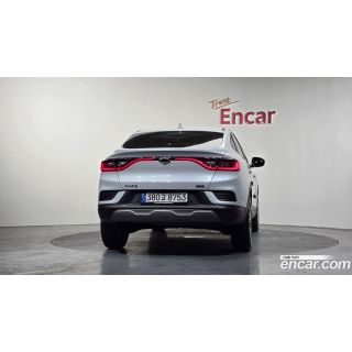 671560
