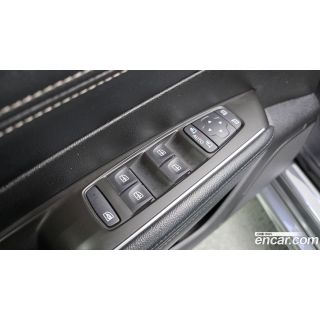 979218