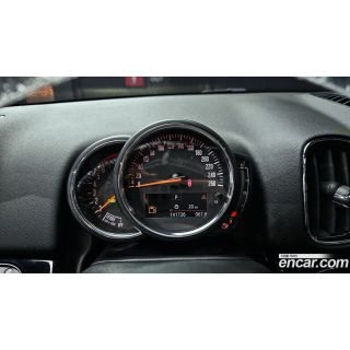 268739