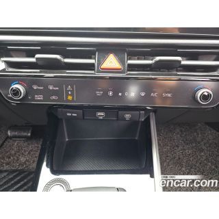 402938