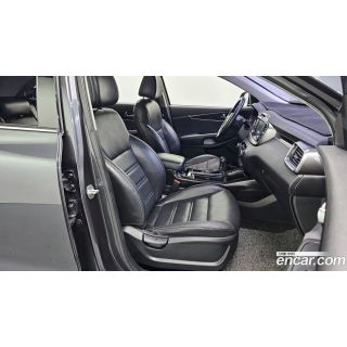 999438