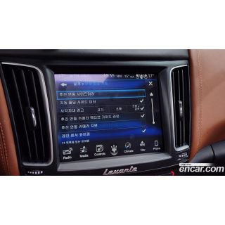 871135
