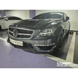 887373