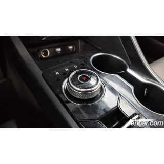 423822