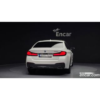 852018