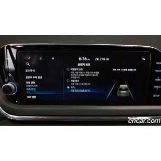944702