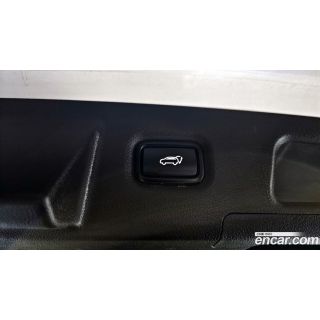 677098