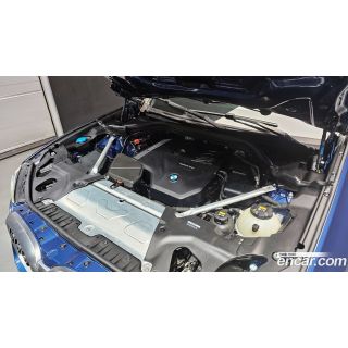 874599