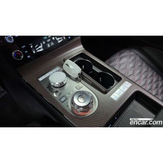 597913