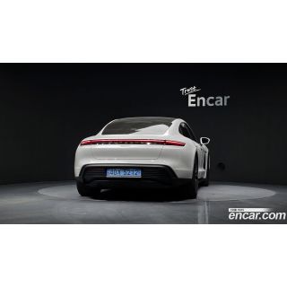 741605