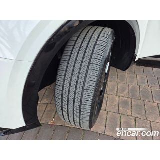 427057