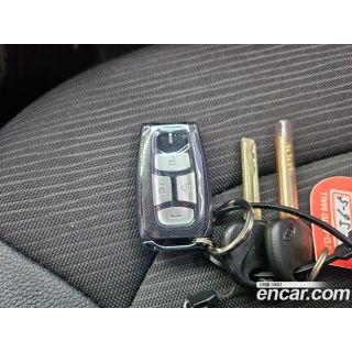 371358