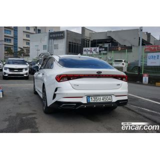 822597
