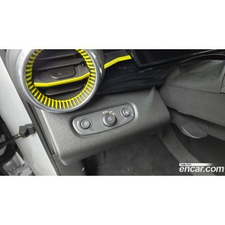 975341