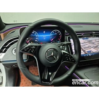 923745