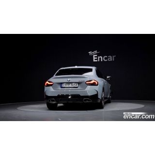 982440