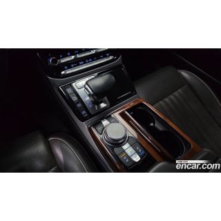634803