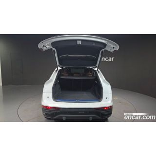 911827