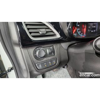 533048