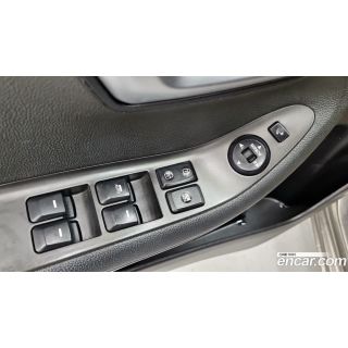 367323