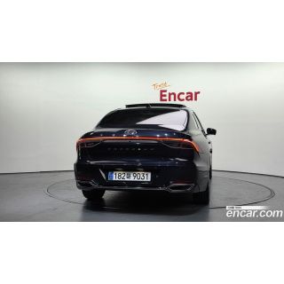 711369