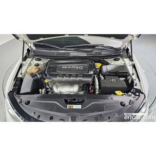 697831