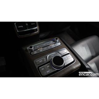 557741