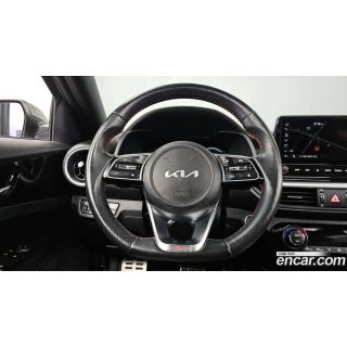 898316