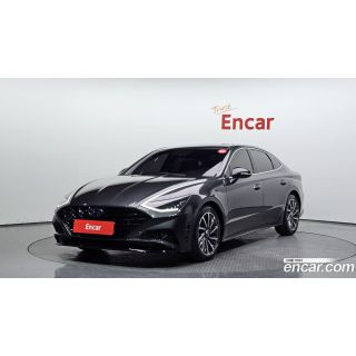 687960