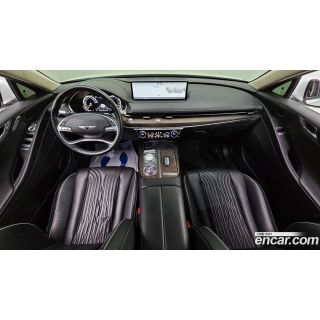 576843
