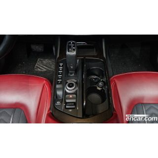 979611