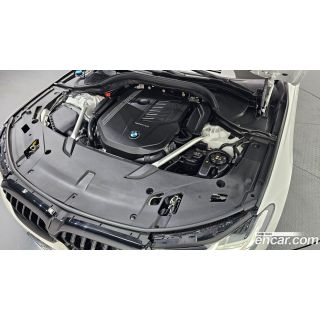 997966