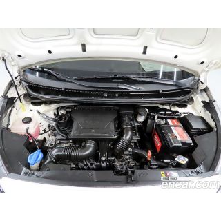 900697