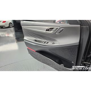 929900