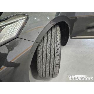 89300