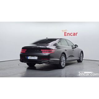 898547