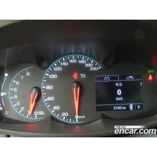 569957