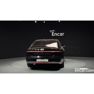 981681